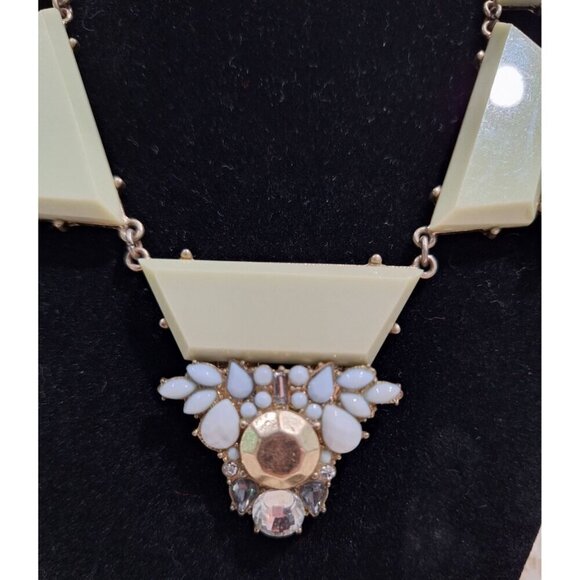 Vintage Statement Necklace With Geometric Triangles & Floral Motif-Excellent Use - Picture 3 of 5